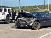 Car slams into Himrod Expressway guard rail