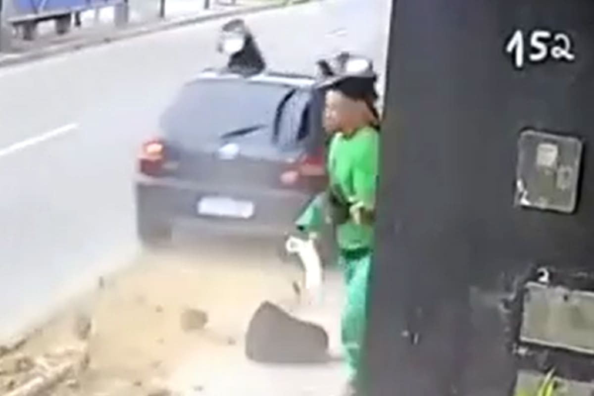 "Cada día es un regalo". Un joven se salvó por centímetros de ser atropellado por un auto en Brasil y su reacción se volvió viral
