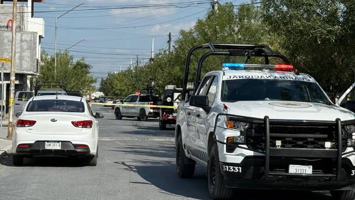 Hombre es acribillado afuera de una casa en García, Nuevo León