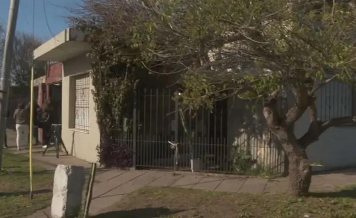 Qué encontraron en la casa de Florencio Varela donde mataron a las tres chicas