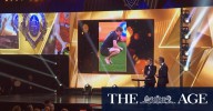 Rowell explains why he eats grass at Brownlow night