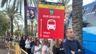Resignación de los usuarios ante el “bastante ágil” plan alternativo de Renfe por las obras en Castelldefels