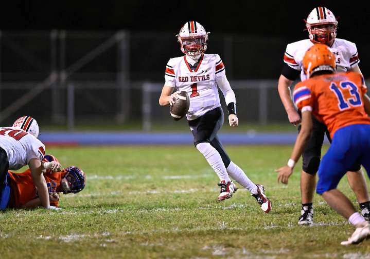 See which small school team edged a state champ for No. 1 in syracuse.com’s football power rankings
