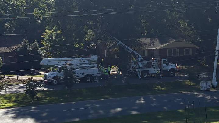Silas Creek Parkway reopens after crash causes delays