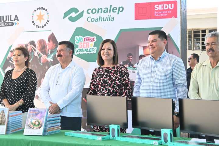 Sari Pérez inaugura el Ciclo escolar y entrega apoyos en el Conalep Frontera