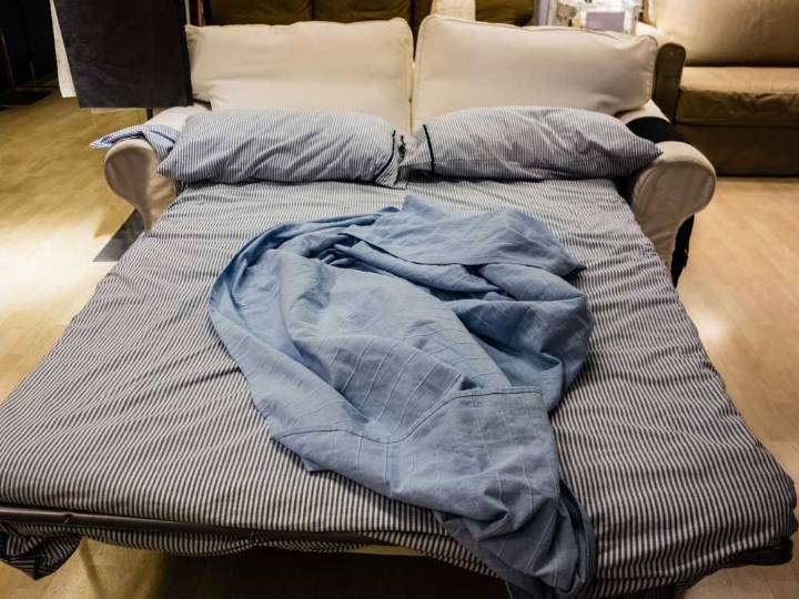 DEAR ABBY: Bad bed makes visiting parents’ vacation home uncomfortable