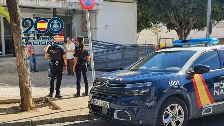 Altercado en el Hospital de Jerez: detenido un hombre de 47 años por amenazar a los sanitarios tras llegar con múltiples heridas