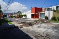 Vecinos reclaman falta de avances en obra del OOAPAS en Morelia