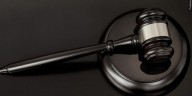 Wisconsin felon sentenced for holding northeastern Iowa woman at gunpoint