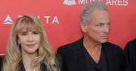 Stevie Nicks Reveals Pre-Fame Letter Making Bold Prediction About Lindsey Buckingham