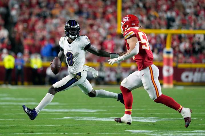 Ravens vs. Chiefs picks: Who will win Sunday in Kansas City?