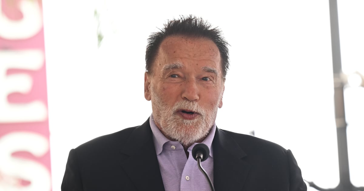 Arnold Schwarzenegger Jokes About Losing ‘Half His Money’ in Divorce
