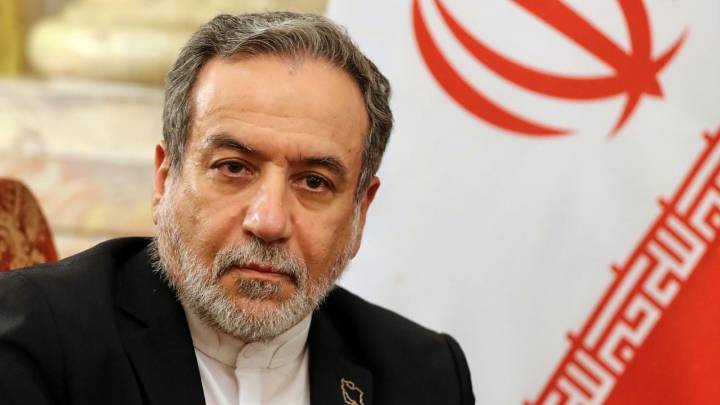 Estados Unidos deportará a cientos de iraníes en medio de crecientes tensiones