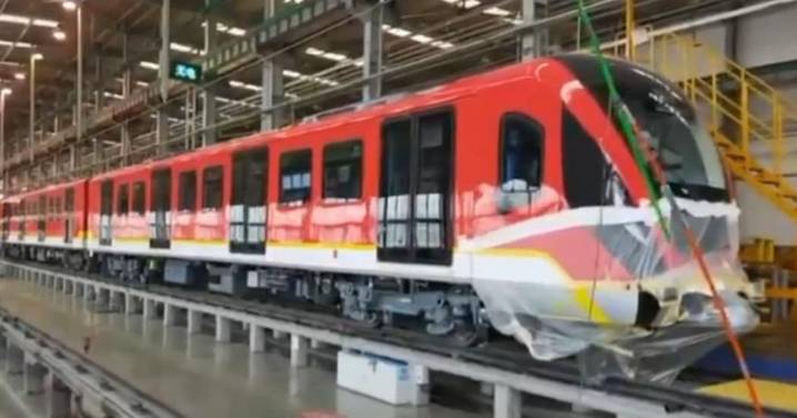 Primer tren del Metro de Bogotá llegó a Colombia