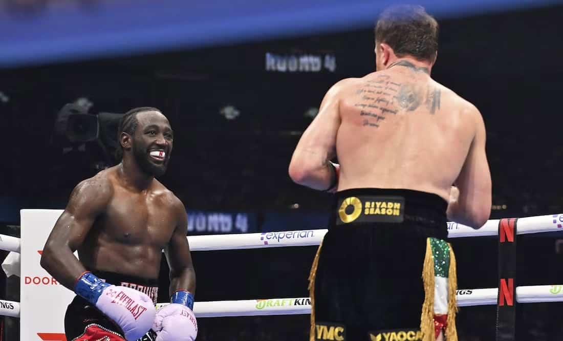 Pierde Canelo Álvarez ante Terence Crawford