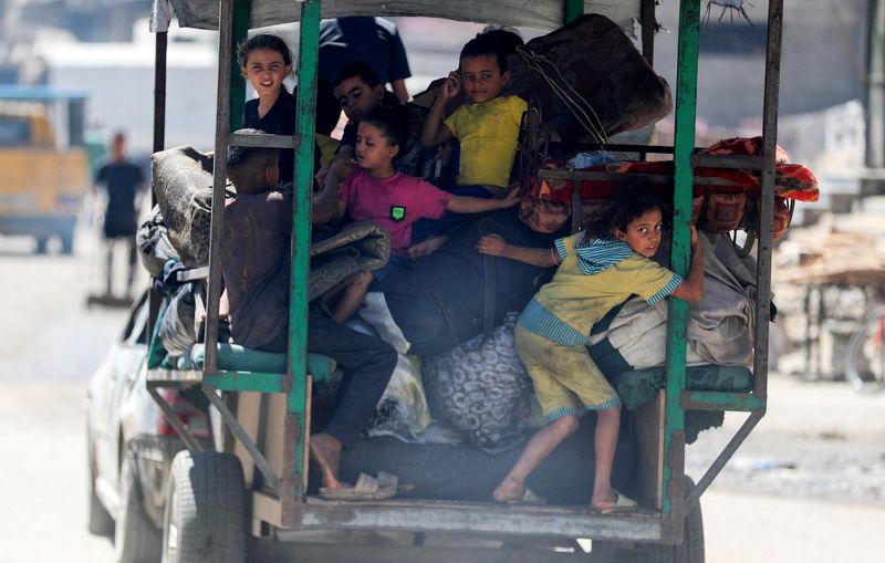 'Inhumane' to expect Gaza City's children to flee, UN agency says