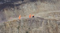 Muere un trabajador en la restauración de la mina de Buseiro (Tineo) tras precipitarse en un coche por un desnivel