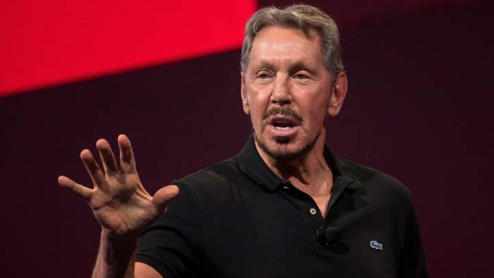 Oracle stock booms 40%, on pace for best day since 1992
