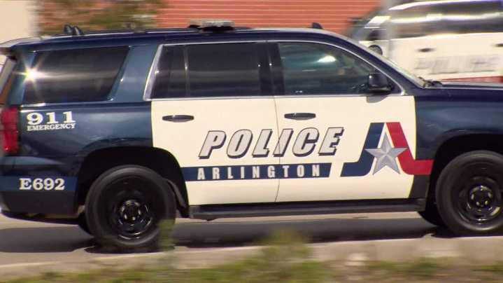 Man dies in Arlington crash; investigation underway