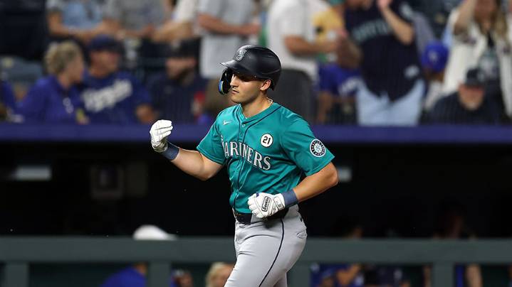 Seattle Mariners near AL's 2nd seed with 10th straight win