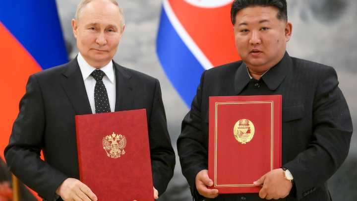 Rusia y Corea del Norte luchan "juntos contra el neonazismo contemporáneo", dice Putin a Kim