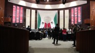 Diputados reciben nueva propuesta para reducir jornada laboral, contempla prima sabatina
