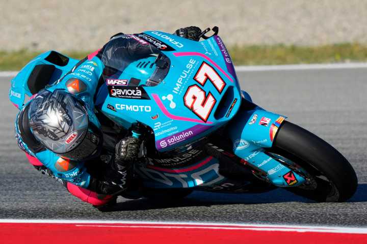 El español Daniel Holgado domina con autoridad y muestra un gran ritmo de carrera