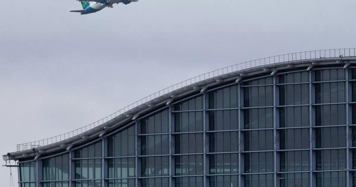Heathrow Airport Terminal 4 evacuated as 'do not travel' warning issued