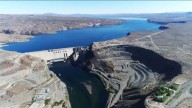 Senadores del peronismo de Neuquén y Río Negro buscan detener la privatización de cuatro hidroeléctricas