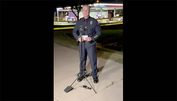 Aurora police officer fatally shoots white teen boy in gas