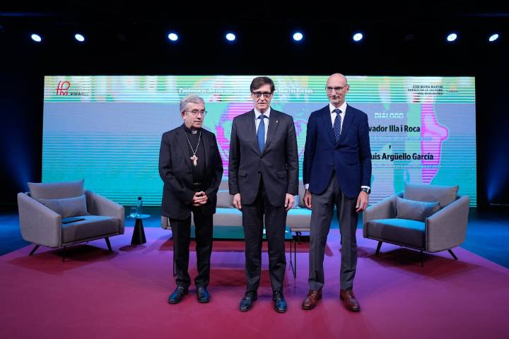 Illa defiende su reunión con Puigdemont como ejemplo para la convivencia en Cataluña