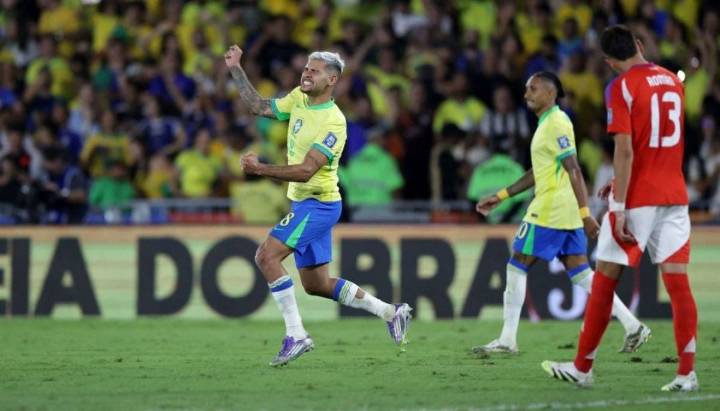 Brasil se luce en el Maracaná y vapulea a la "nueva Selección Chilena"