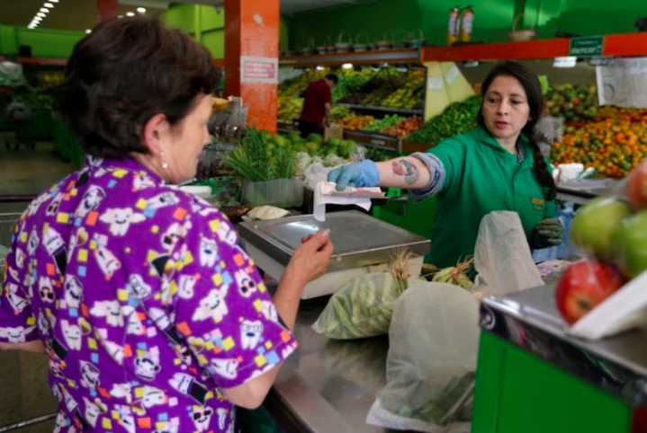 Día del Empleado de Comercio: cuándo se celebra y qué monto extra les corresponde cobrar en sus salarios