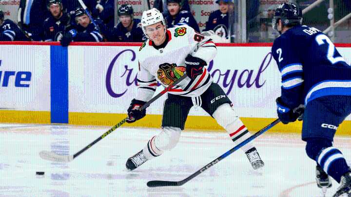 Bedard learning to work smarter, 'chill out' entering 3rd season with Blackhawks