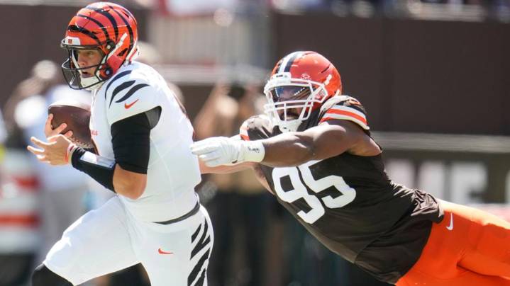 Miscues cost Cleveland Browns in 17-16 season-opening loss to Cincinnati Bengals