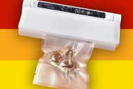 GJX Food Vacuum Sealer Machine with dry/wet modes is 77% off on Amazon
