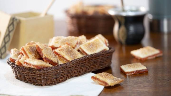 Cuadraditos de membrillo: sin amasar y en 10 minutos, disfrutá esta tremenda receta con unos buenos mates