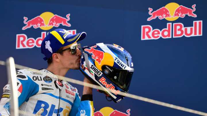 Ducati premia a Álex Márquez y llevará una moto 'pata negra'