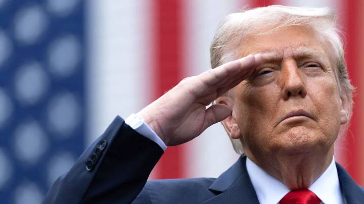 Donald Trump hizo entrega póstuma de la medalla de la Libertad a Charlie Kirk y homenajeó las víctimas del 11