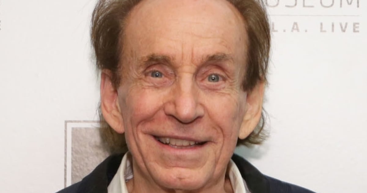 Iconic Monkees Songwriter Bobby Hart Dies at 86