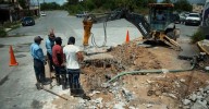 Gobierno de Beto Granados atiende fuga de agua en la Colonia Moderna