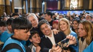En un raid por tres municipios Axel Kicillof cerró la campaña: "La única manera de frenar a Javier Milei es votar a Fuerza Patria"