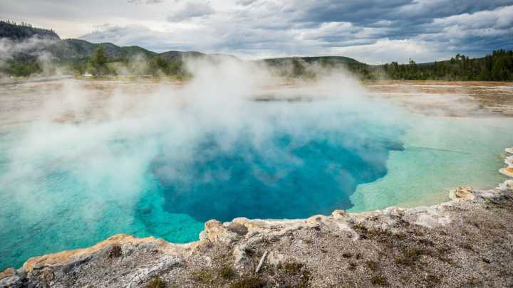 Yellowstone National Park Visitors Speechless Over What Was Found In Thermal Areas By Geology Program Members