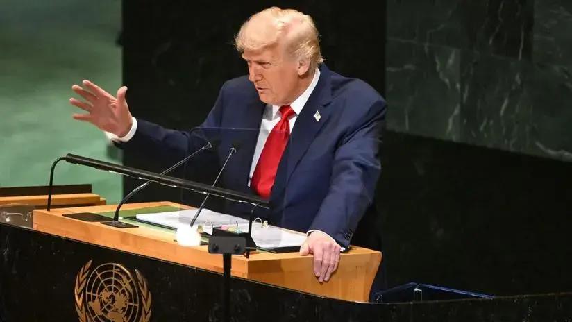 Donald Trump apunta a otro exdirector del FBI acusándolo de infiltrar agentes en asalto al Capitolio