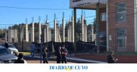 Intentó degollar a su pareja y, como no pudo, también le disparó en la cabeza: la impactante herida en el cuello que obligó a casi 40 puntos