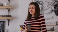 Anne Hathaway's The Intern Is Getting A Korean Remake