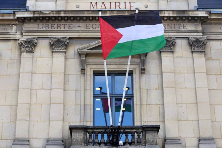 France recognizes Palestinian statehood ahead of UN General Assembly