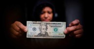 Remesas enviadas a México siguen en caída libre... se reducen 5.5% en 2025