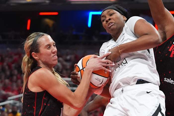 Jackie Young and NaLyssa Smith lead Aces past Fever 84