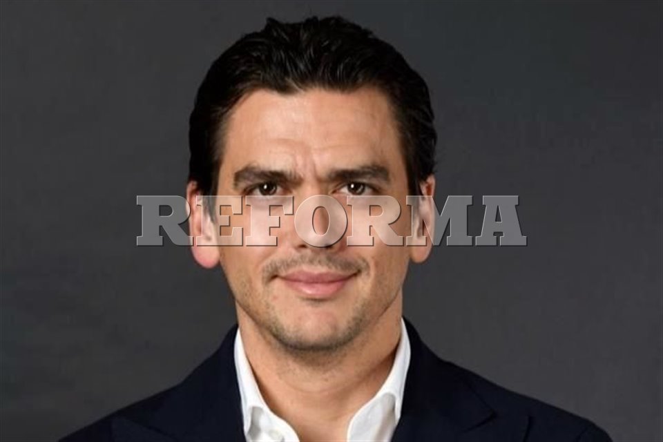 Nombra FEMSA  a su nuevo director